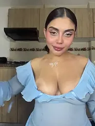 zui_lu — Stripchat recorded stream screenshot (14 Feb 2026)