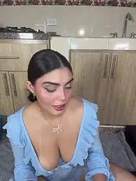 zui_lu — Stripchat recorded stream screenshot (14 Feb 2026)