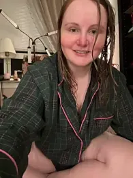 GingerSnap33 — Stripchat recorded stream screenshot (14 Feb 2026)