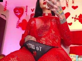 venuswhit — Camsoda recorded stream screenshot (14 Feb 2026)