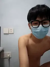tinKKKKKKL — Stripchat recorded stream screenshot (14 Feb 2026)