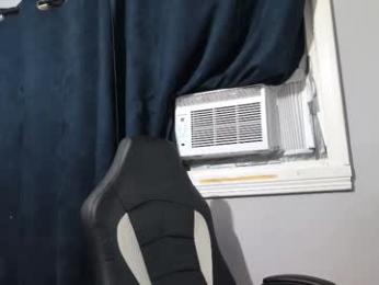 pizza_biceps — Chaturbate recorded stream screenshot (15 Feb 2026)