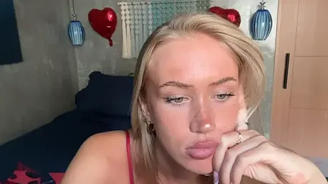 livsslife — Stripchat recorded stream screenshot (15 Feb 2026)