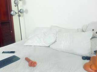 victoriaglam — Camsoda recorded stream screenshot (15 Feb 2026)