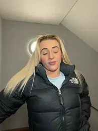 Strongqueen — Stripchat recorded stream screenshot (15 Feb 2026)