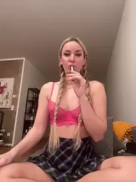 Micky_Muffin — Stripchat recorded stream screenshot (16 Feb 2026)