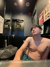 yuuki8910 — Stripchat recorded stream screenshot (17 Feb 2026)