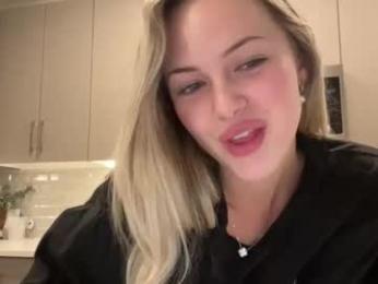 luvaimee — Chaturbate recorded stream image, 17.02.2026 18:00