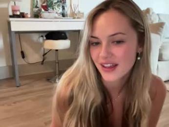 luvaimee — Chaturbate recorded stream image, 17.02.2026 18:00