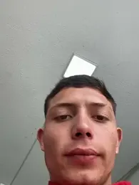 santiObrero — Stripchat recorded stream image, 17.02.2026 19:00