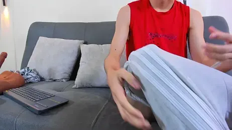 Cum_hunters — Stripchat recorded stream image, 18.02.2026 03:10