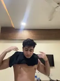 Vihaaanfucks — Stripchat recorded stream screenshot (18 Feb 2026)