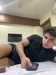 Vihaaanfucks — Stripchat recorded stream screenshot (18 Feb 2026)