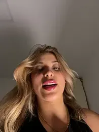 _Alicee_1 — Stripchat recorded stream screenshot (19 Feb 2026)