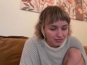 ms_dira — Chaturbate recorded stream image, 19.02.2026 14:20