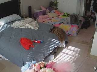 voyeurcam-house-charleys-room — Camsoda recorded stream image, 17.02.2026 07:10