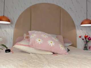 emmawilliams1 — Camsoda recorded stream screenshot (21 Feb 2026)