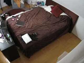 voyeurcam-julmodels-whitebed-2 — Camsoda recorded stream screenshot (20 Feb 2026)