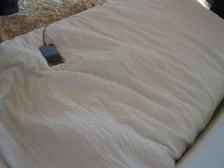 voyeurcam-julmodels-whitebed-4 — Camsoda recorded stream image, 22.02.2026 00:00