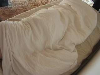 voyeurcam-julmodels-whitebed-4 — Camsoda recorded stream image, 22.02.2026 00:00