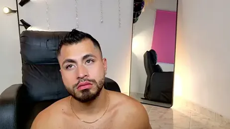 Juan_Castano — Stripchat recorded stream image, 22.02.2026 17:10