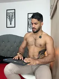 Maximiliano_ford — Stripchat recorded stream screenshot (23 Feb 2026)