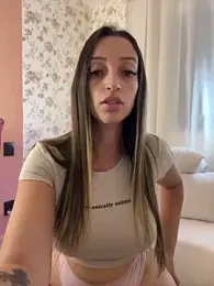 BelleLouiseVp — Stripchat recorded stream screenshot (24 Feb 2026)