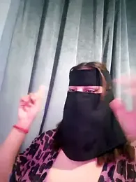 _arabica_ — Stripchat recorded stream image, 25.02.2026 19:00