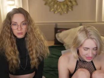 anabel054 — Chaturbate recorded stream screenshot (25 Feb 2026)