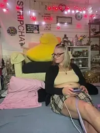 TrenaAnne — Stripchat recorded stream screenshot (26 Feb 2026)