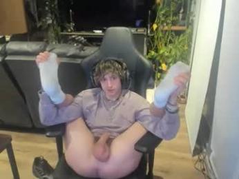 bashful4200 — Chaturbate recorded stream screenshot (26 Feb 2026)