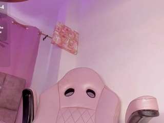 mia-royal — Camsoda recorded stream image, 26.02.2026 16:30