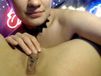 2Laski2 — Bongacams recorded stream screenshot (26 Feb 2026)