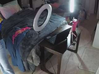 voyeurcam-house-charleys-room — Camsoda recorded stream image, 26.02.2026 18:50