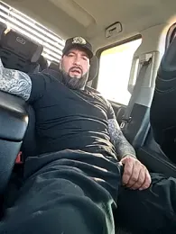 Beardedtattood — Stripchat recorded stream screenshot (28 Feb 2026)