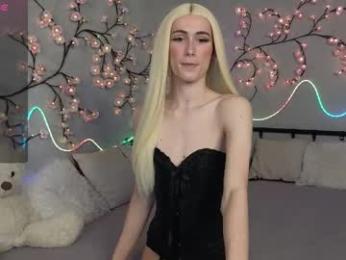 kris_mon — Chaturbate recorded stream screenshot (01 Mar 2026)