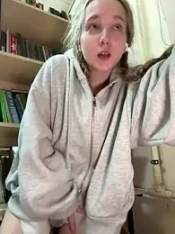 bambi_lu — Stripchat recorded stream screenshot (01 Mar 2026)