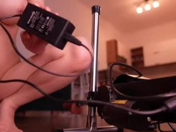 sharlin_13 — Chaturbate recorded stream image, 02.03.2026 00:10