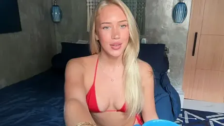 livsslife — Stripchat recorded stream screenshot (03 Mar 2026)