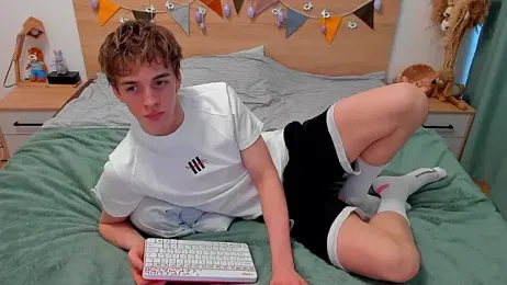 Fandi_777 — Stripchat recorded stream image, 03.03.2026 10:50