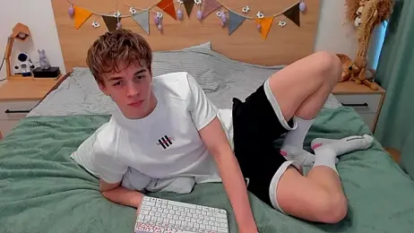 Fandi_777 — Stripchat recorded stream image, 03.03.2026 10:50