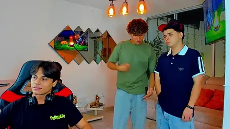 Houseofwarrios — Stripchat recorded stream screenshot (04 Mar 2026)