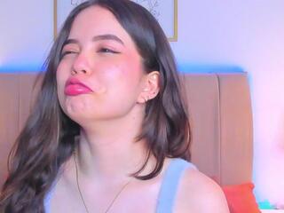 Bella Fontana — Flirt4free recorded stream screenshot (04 Mar 2026)