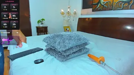 Valentiinoss — Stripchat recorded stream screenshot (04 Mar 2026)