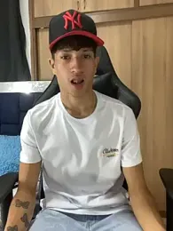 _CamiloBass — Stripchat recorded stream screenshot (05 Mar 2026)