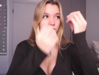 margarethowell — Chaturbate recorded stream screenshot (04 Mar 2026)