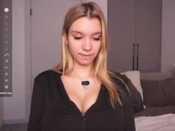 margarethowell — Chaturbate recorded stream screenshot (04 Mar 2026)