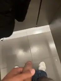 liam_bronw — Stripchat recorded stream image, 05.03.2026 15:50