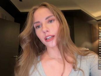 VikkiExtraCheese — Bongacams recorded stream screenshot (05 Mar 2026)