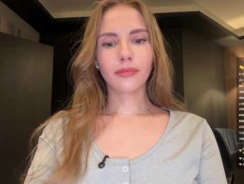 VikkiExtraCheese — Bongacams recorded stream screenshot (05 Mar 2026)